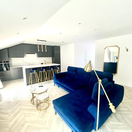 Apartament Sanok-Z Widokiem Na Rynek I Tarasem Exteriér fotografie